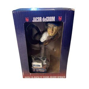 NY Mets Jacob deGrom Back to Back Cy Young Award Bobblehead